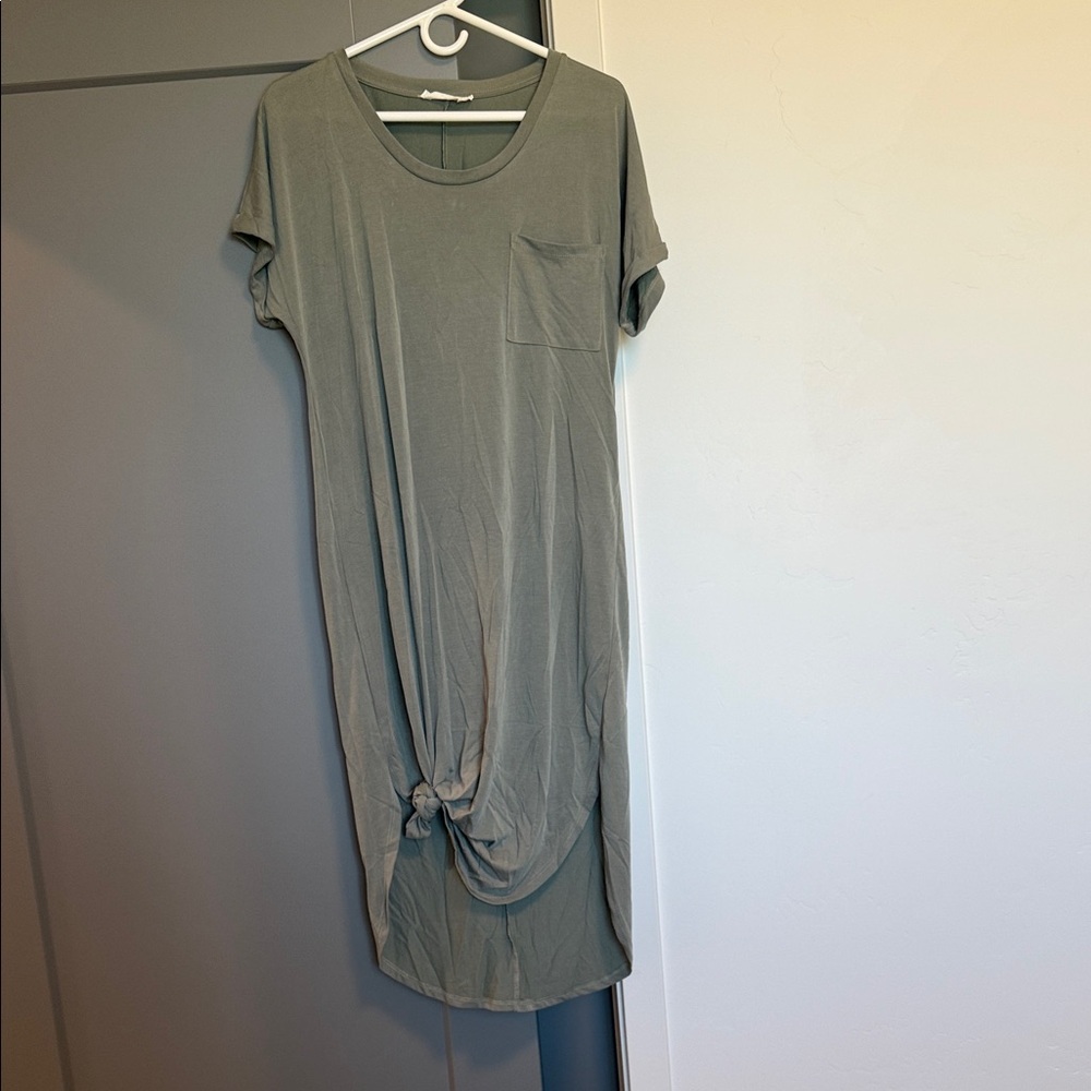Casual Green T-Shirt Dress with Knot Detail